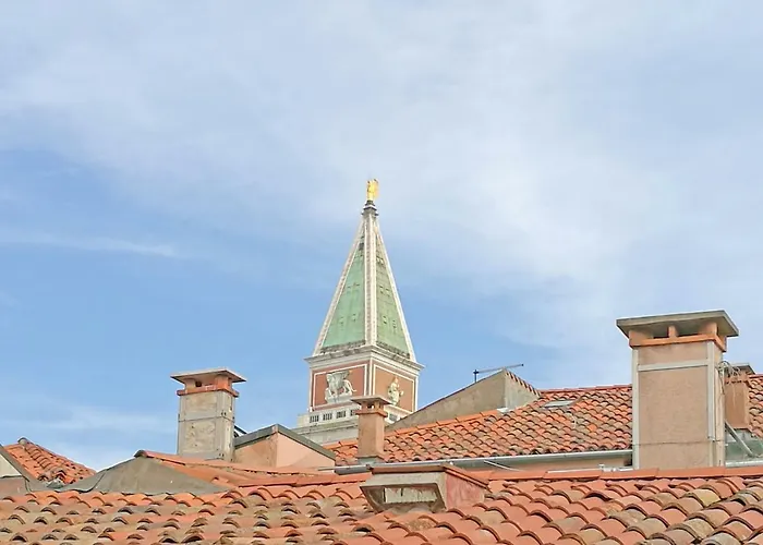 Calle Dei Fabbri Apartment