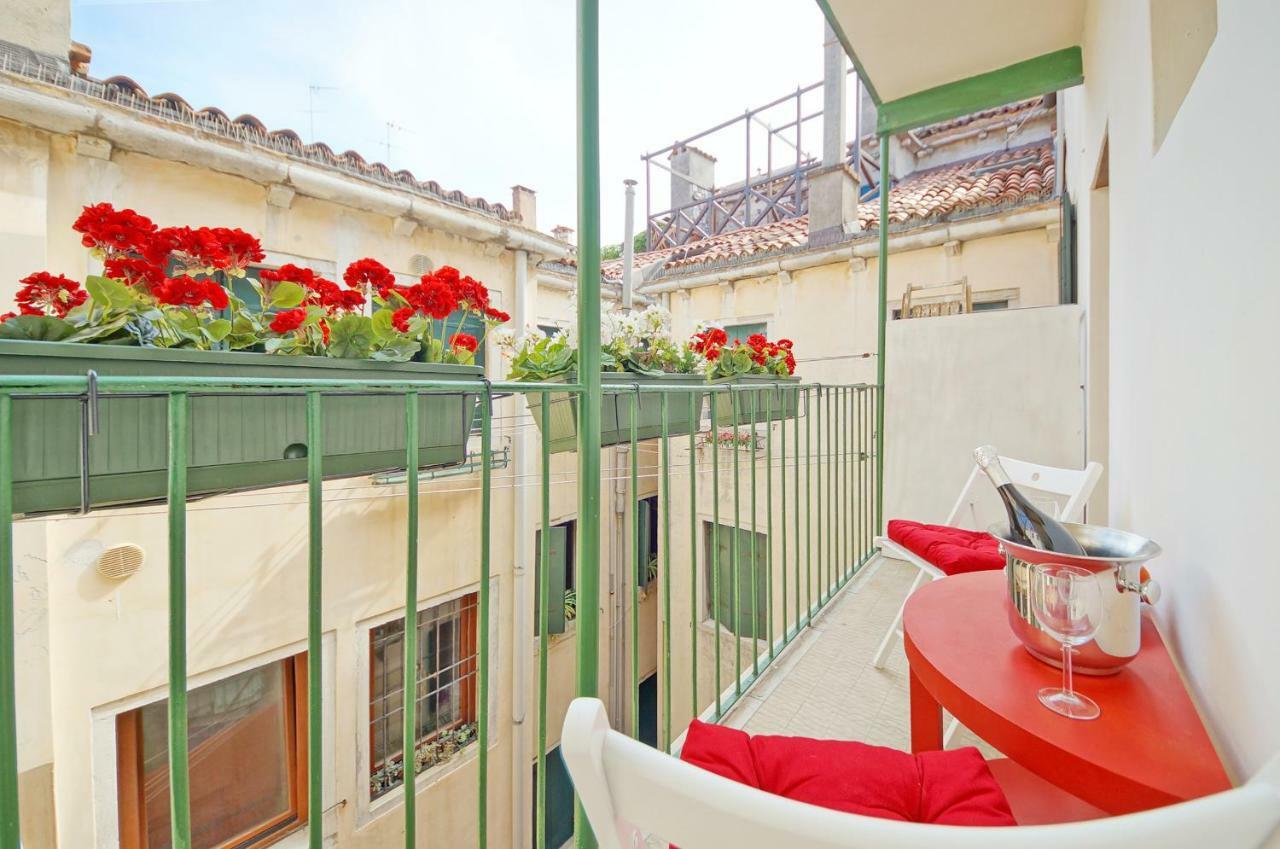 Calle Dei Fabbri Appartement *
